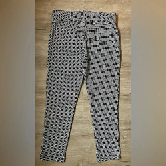 Calvin Klein Black White Print Stretch Mid Rise Pull Up Pants 14 - Picture 3 of 5